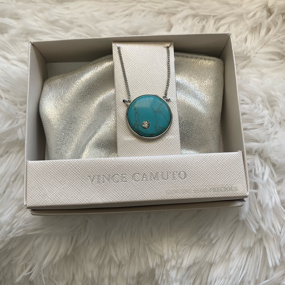Vince Camuto turquoise gold boxed pendant
